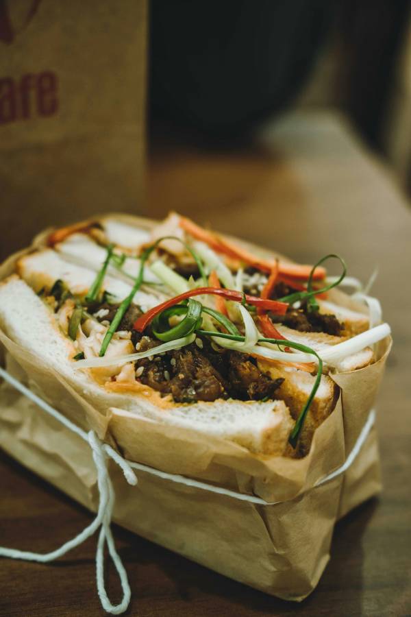 Mini banh mi boeuf
