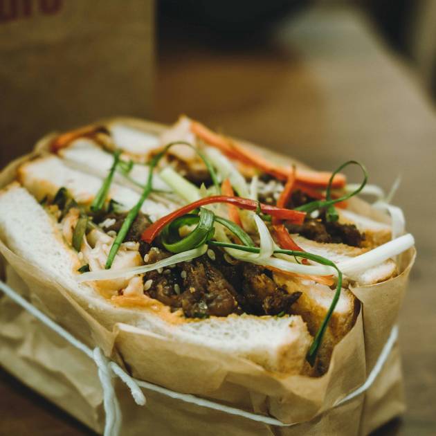 Mini banh mi boeuf