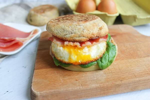Mini egg muffin